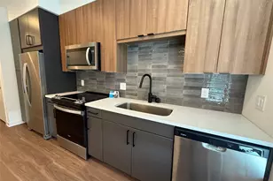 10505 Deerwood Rd, Houston, TX 77042 - Photo 13