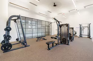 10505 Deerwood Rd, Houston, TX 77042 - Photo 11