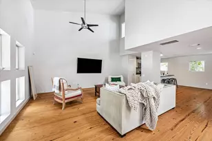 219 W Gray St, Houston, TX 77019 - Photo 9