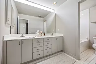 219 W Gray St, Houston, TX 77019 - Photo 13