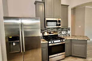 18226 Willow Edge Dr, Tomball, TX 77375 - Photo 5