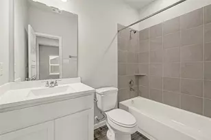 2106 Spring Hollow Dr, Baytown, TX 77521 - Photo 25