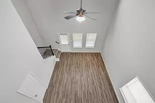 2106 Spring Hollow Dr, Baytown, TX 77521 - Photo 21