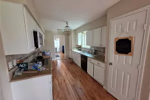 2810 Poplar Creek Ln, Pearland, TX 77584 - Photo 5