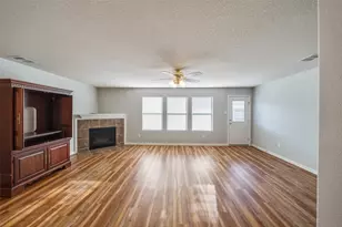 16820 Infield Ct, Conroe, TX 77385 - Photo 11