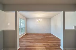 16820 Infield Ct, Conroe, TX 77385 - Photo 7