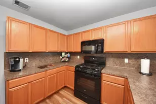 16820 Infield Ct, Conroe, TX 77385 - Photo 11