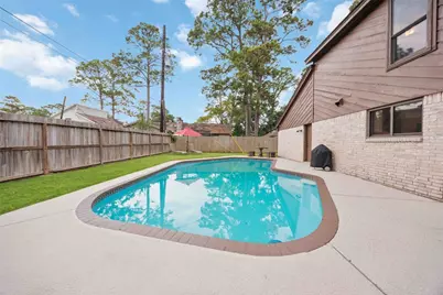 7310 Hickory Lane, Baytown, TX 77521 - Photo 3