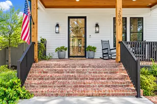2007 Gardenia Dr, Houston, TX 77018 - Photo 3