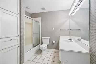 4714 Holt, Bellaire, TX 77401 - Photo 41