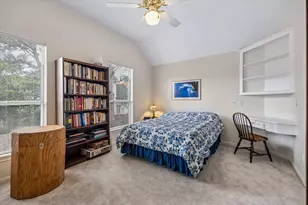 4714 Holt, Bellaire, TX 77401 - Photo 39