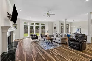 4714 Holt, Bellaire, TX 77401 - Photo 17