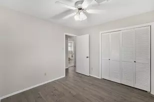 10814 Sugar Hill Dr, Houston, TX 77042 - Photo 15
