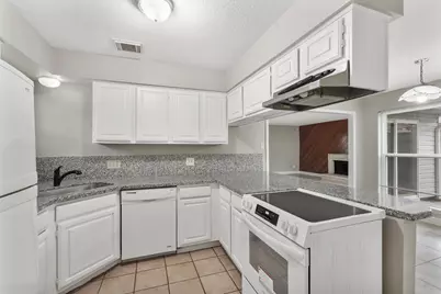 10814 Sugar Hill Drive #A, Houston, TX 77042 - Photo 7