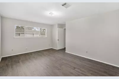 10814 Sugar Hill Drive #A, Houston, TX 77042 - Photo 17