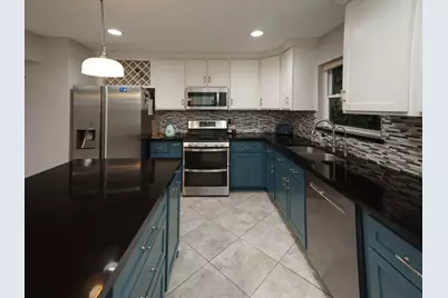 10303 Greenwillow Drive, Houston, TX 77035 - Photo 5