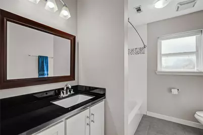 10303 Greenwillow Drive, Houston, TX 77035 - Photo 27