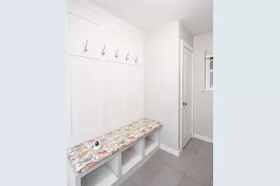 10303 Greenwillow Drive, Houston, TX 77035 - Photo 13