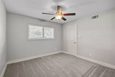 10303 Greenwillow Drive, Houston, TX 77035 - Photo 23