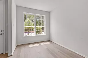 206 Brecon Buff Dr, Willis, TX 77318 - Photo 9