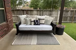 2114 Holly Manor Ct, Katy, TX 77493 - Photo 35