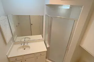 2210 Dorrington St, Houston, TX 77030 - Photo 9