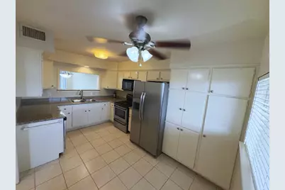 2210 Dorrington Street #502, Houston, TX 77030 - Photo 3
