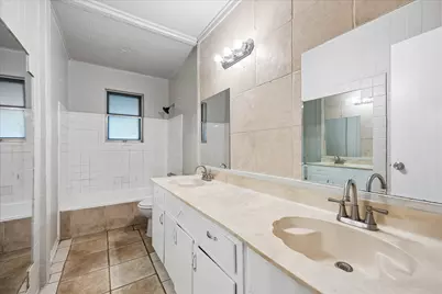 3530 Ripplebrook Drive, Houston, TX 77045 - Photo 9
