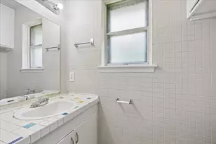 3530 Ripplebrook Dr, Houston, TX 77045 - Photo 7