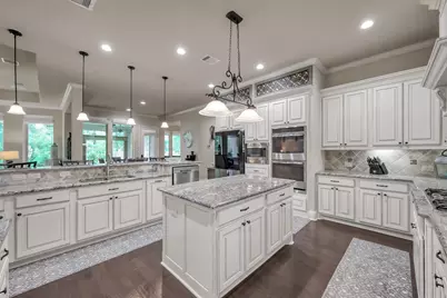 2111 Barton Woods Boulevard, Conroe, TX 77301 - Photo 7