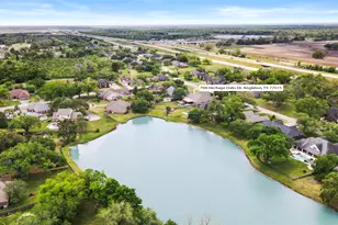 704 Heritage Oaks Dr, Angleton, TX 77515 - Photo 41