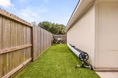 3622 Huggins Way Street, Pearland, TX 77584 - Photo 35