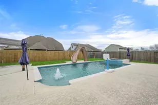 14031 Hawthorne Cir, Baytown, TX 77523 - Photo 29