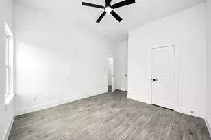 7413 N Star St, Houston, TX 77088 - Photo 11
