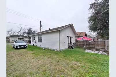 1217 Campbell Street, Houston, TX 77009 - Photo 11