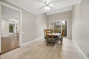 80 Sugar Berry Cir, Houston, TX 77024 - Photo 15