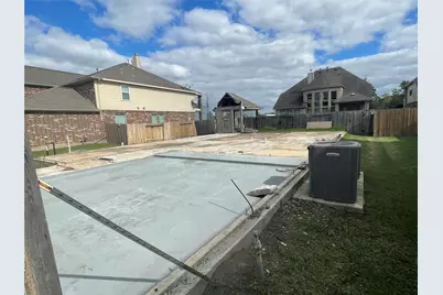 9415 Emerald Lakes Drive, Rosharon, TX 77583 - Photo 3