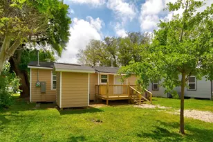 100 18th Ave N, Texas City, TX 77590 - Photo 23
