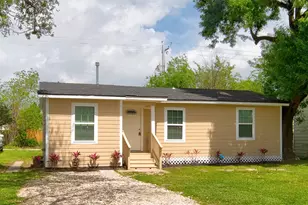 100 18th Ave N, Texas City, TX 77590 - Photo 3