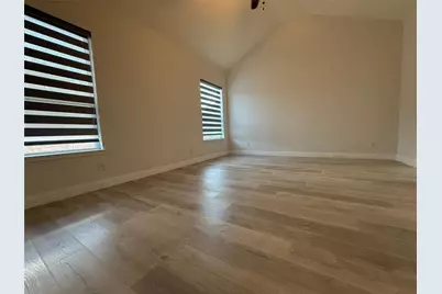 727 Overdell Drive, Sugar Land, TX 77479 - Photo 9