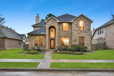 55 E Montfair Boulevard, The Woodlands, TX 77382 - Photo 1