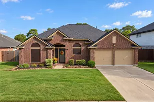 905 Wisdom Dr, Deer Park, TX 77536 - Photo 1