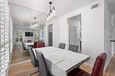 1881 Bering Drive #71, Houston, TX 77057 - Photo 7