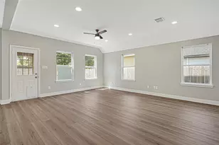 9823 Bamboo Rd, Houston, TX 77041 - Photo 9