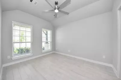 14810 Diamond Dove Lane, Houston, TX 77049 - Photo 5