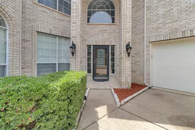 10910 Coldwater Bridge Ct, Sugar Land, TX 77498 - Photo 3