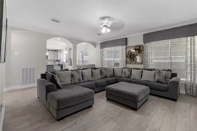 10910 Coldwater Bridge Ct, Sugar Land, TX 77498 - Photo 7