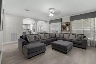 10910 Coldwater Bridge Ct, Sugar Land, TX 77498 - Photo 7