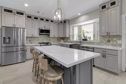 10910 Coldwater Bridge Ct, Sugar Land, TX 77498 - Photo 9