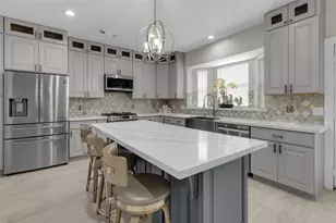 10910 Coldwater Bridge Ct, Sugar Land, TX 77498 - Photo 9